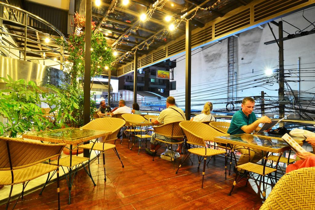 Bubble Space Bangkok Exterior photo