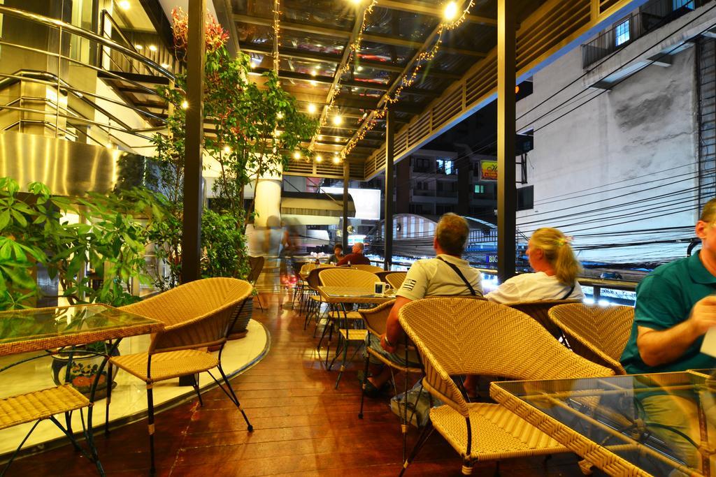 Bubble Space Bangkok Exterior photo